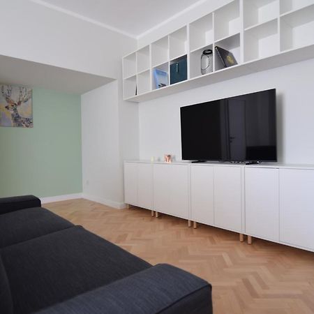 Beautiful Apartment In Old City بوخارست المظهر الخارجي الصورة