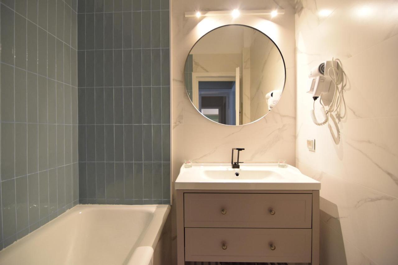 Beautiful Apartment In Old City بوخارست المظهر الخارجي الصورة