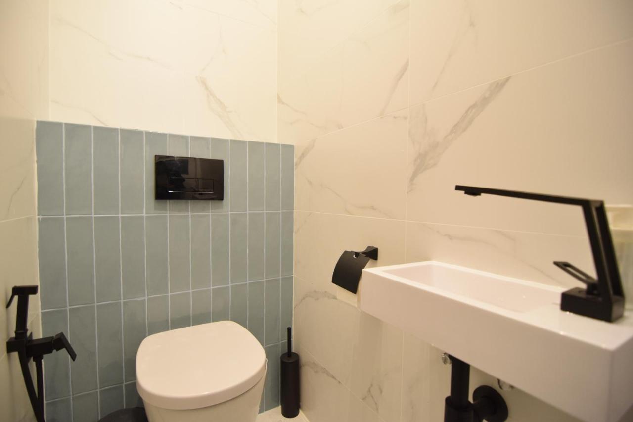 Beautiful Apartment In Old City بوخارست المظهر الخارجي الصورة