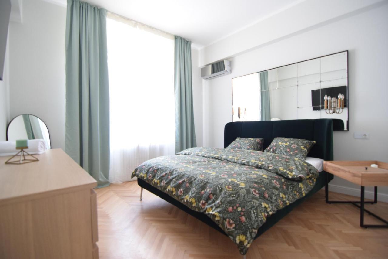 Beautiful Apartment In Old City بوخارست المظهر الخارجي الصورة