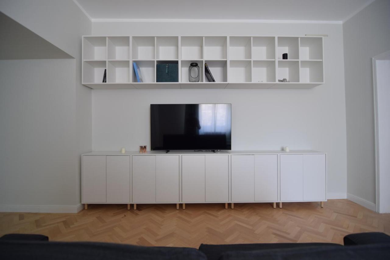 Beautiful Apartment In Old City بوخارست المظهر الخارجي الصورة
